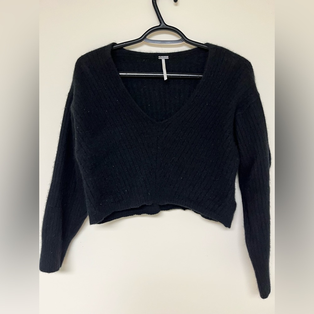 Cropped Free People Black Sweater